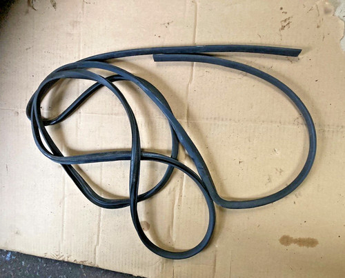 Jaguar xj40 xj6 windscreen - jaguar,