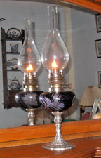  VINTAGE WORKING OIL LAMP BLUE GLASS FONT BULBOUS CHIMNEY NEW WICK FITTED 21" H