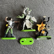Vintage Britains Knights Figures 1970’s  Medieval Crusaders Toy Soldiers x 3