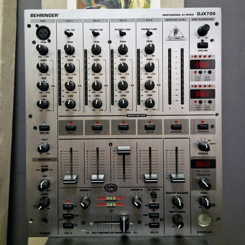 Behringer djx700 - behringer,