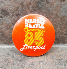 THE BEATLES - MERSEY BEATLE CONVENTION LIVERPOOL 85 35MM PIN BADGE 1985 