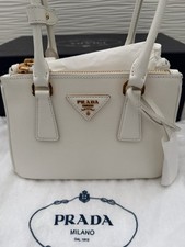 Prada Galleria mini Saffiano