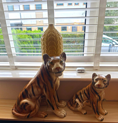 Glazed ceramic tiger cub - glazed,