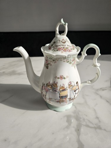 Royal doulton bone china - royal,
