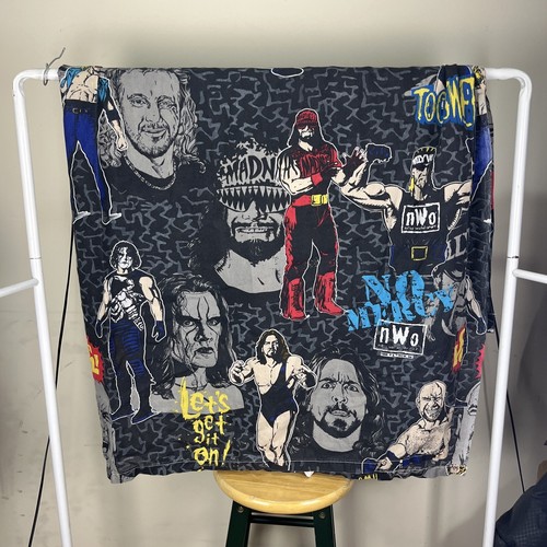 One vtg 1998 wcw nwo - nwo, wrestling