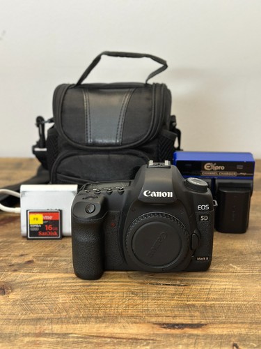 Canon eos mark camera - ii,