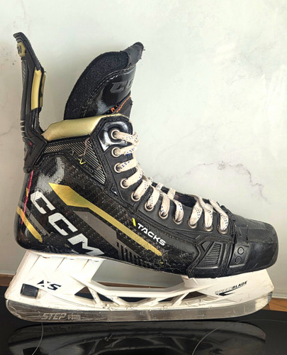 Ccm tacks pro - pro, ice