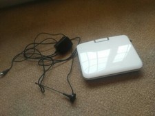 Maplin Portable dvd player Model A37HF in white.Spares or Repair 