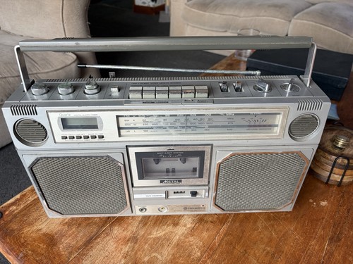 Hitachi trk 8130e mw lw - trk-8130e, fm