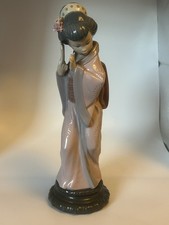 Lladro Japanese Geisha Girl
