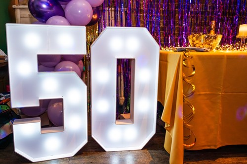 Large light numbers 3ft - light, up