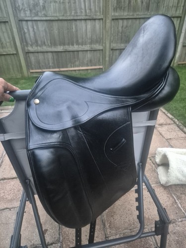 Monarch dressage saddle black - monarch,