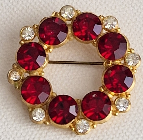 Title vintage ruby red - red, &