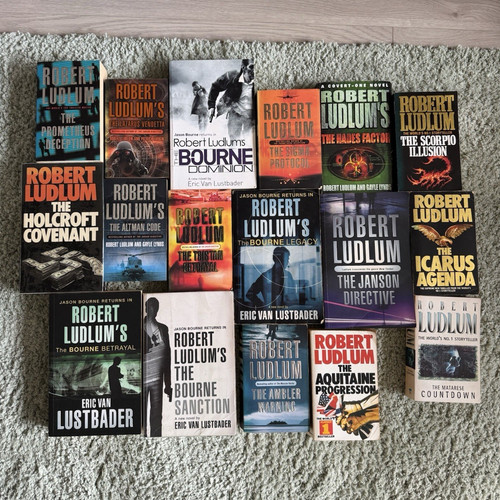 Robert ludlum paperback - robert,