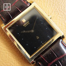 SEIKO 7820-5350 Vintage Gold-Plated Rectangular Quartz Watch w/ Black Dial JAPAN