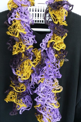 Scarf frilly flamenco - frilly,