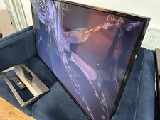 *DAMAGED SCREEN* Toshiba