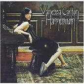 Harmonium Carlton, Vanessa