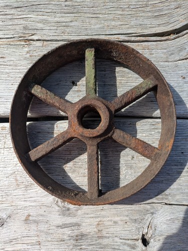 Heavy antique cast iron wheel - heavy,