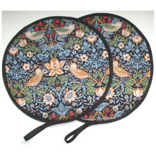 2 x William Morris Strawberry