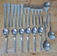21 PIECES OF MID CENTURY RETRO VINERS SABLE STAINLESS STEEL CUTLERY