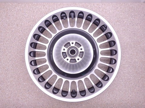 Front wheel rim harley touring - front,