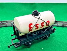 Hornby Triang Esso Tank Wagon