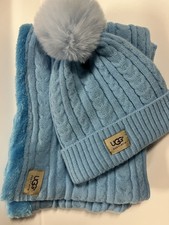 UGG LIGHT BLUE INFINITY HAT AND SCARF SET & FLEECE LINED