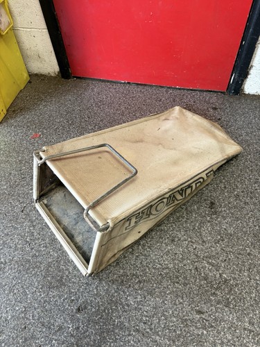 Honda petrol lawnmower - hr,