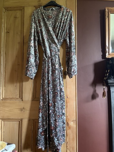 Primark velvet dressing - primark,