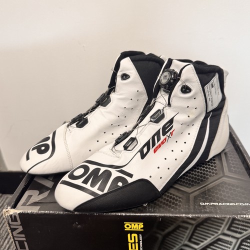 Omp one evo racing driver - one,