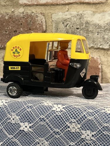 Rickshaw tuk taxi - rickshaw,