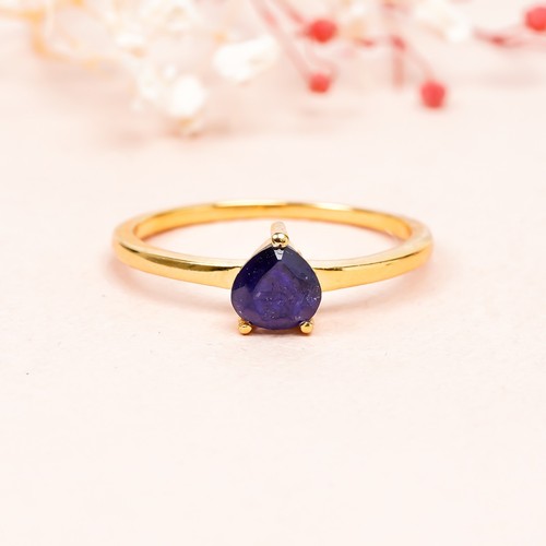 Natural blue sapphire - ring, 6mm