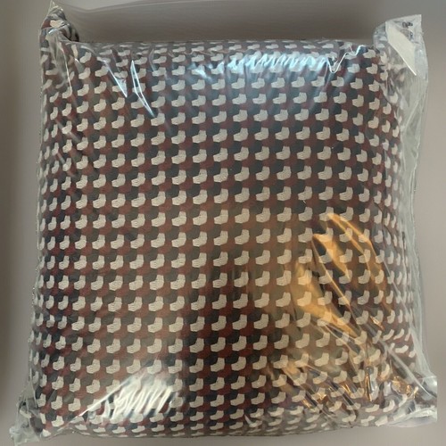 Next filled cushion mono red - mono,