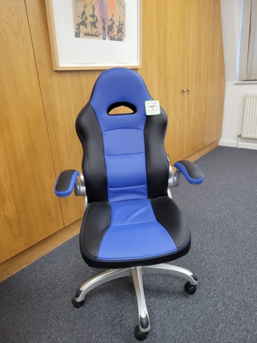 New staples office - new, chair