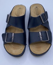 Pavers Low Wedge Sandals Size