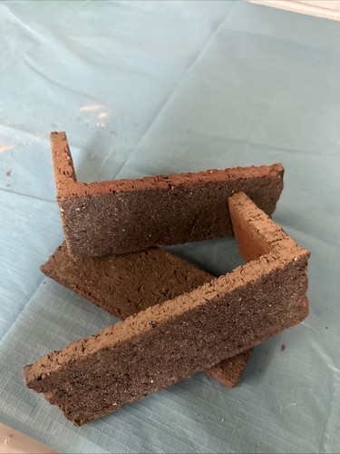 Thin brick singles corners - singles-,