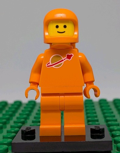 Lego classic style - classic, spaceman