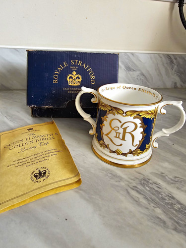Royale stratford queen - royale,