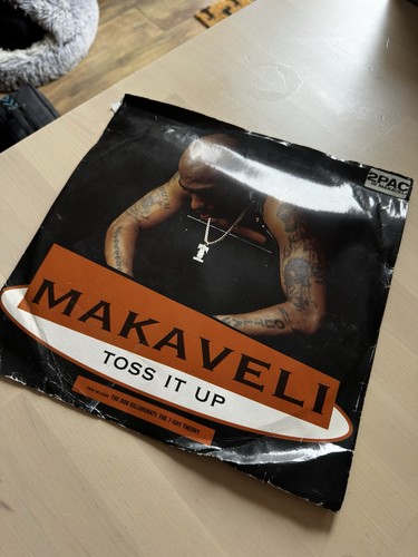 Makaveli toss vinyl - up,