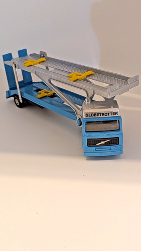 Corgi volvo car - 1/64,