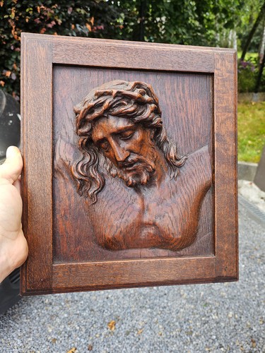 Antique wood carved bas - , relief