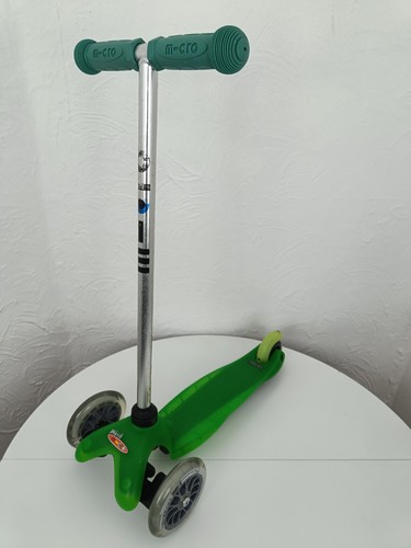 Mini micro deluxe scooter used - scooter,