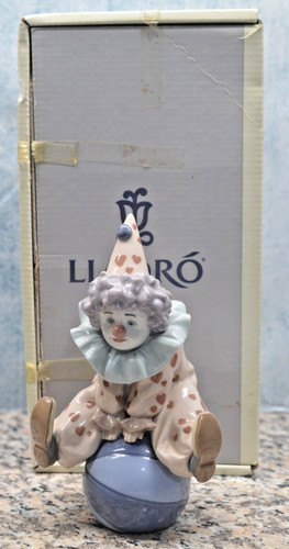 Lladro 5813 having - #5813, "having