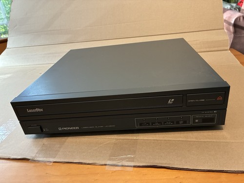 Pioneer laserdisc player - laserdisc,