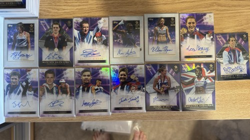 Team autograph lot - 13×,