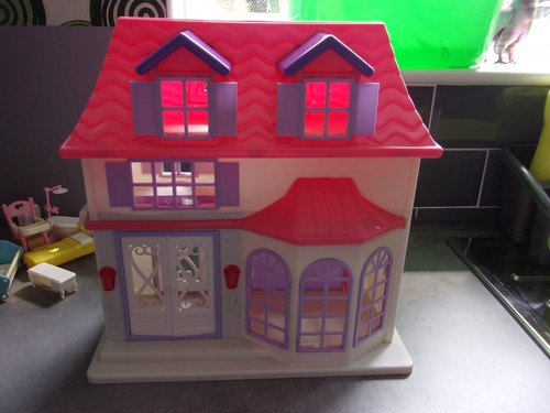 Plastic fold out dolls - out, house