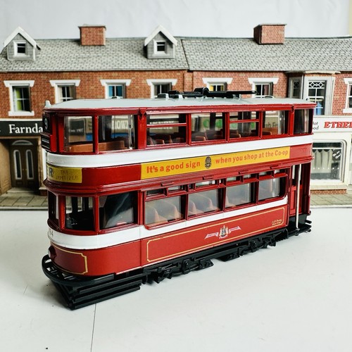 Efe horsefield leeds - oo,