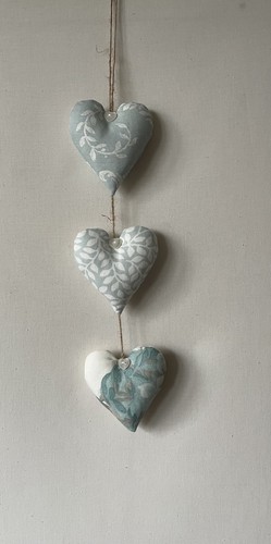 Vertical hanging hearts - hanging,