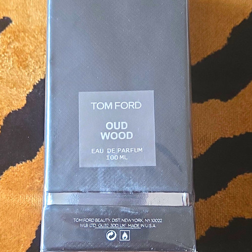 Tom ford oud wood - wood, eau